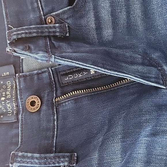 Lucky Brand Jeans - Picture 6 of 8